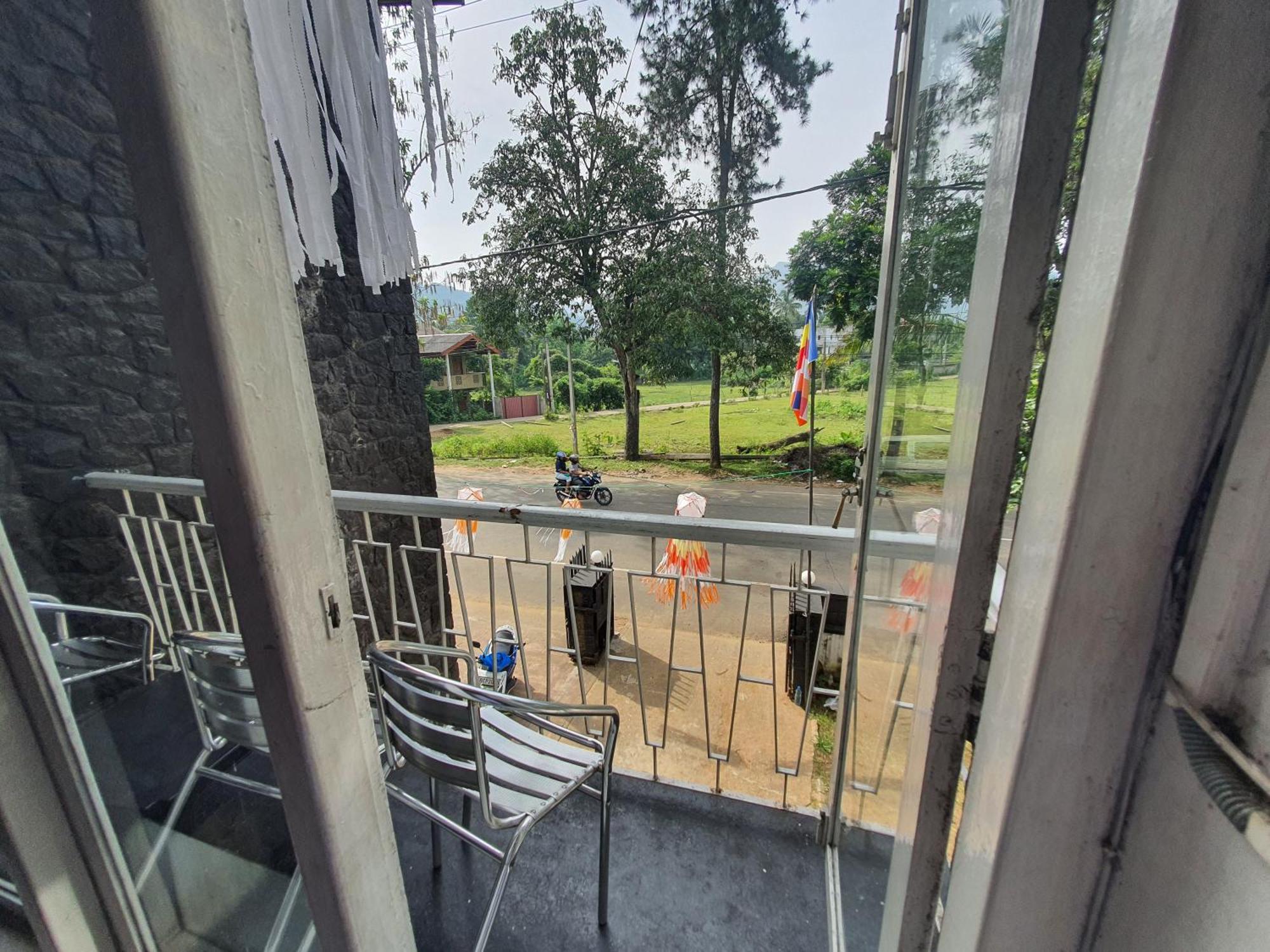 Dunhinda Falls Inn Badulla Bagian luar foto