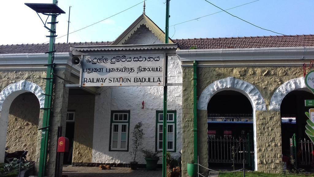 Dunhinda Falls Inn Badulla Bagian luar foto